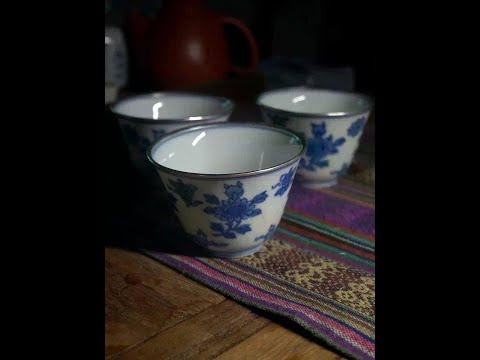 #Using Intangible Cultural Heritage to Shape 2025#锔瓷 #Porcelain Restoration #Exquisite Workmanship