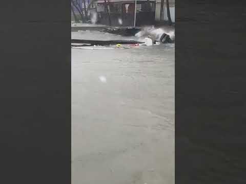 Tropical Storm Nadine capsizes boat in Belize