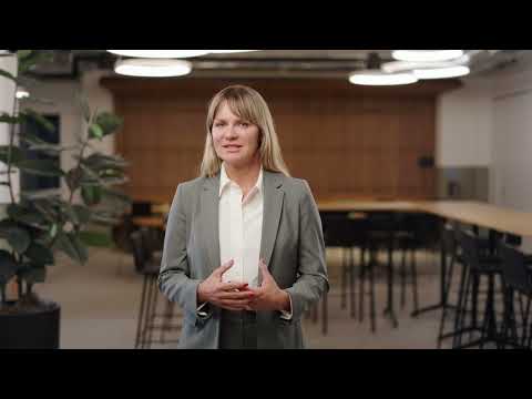 Fintech: Revolutionizing Financial Service (3 Minutes)