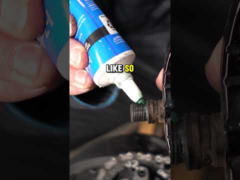 How To Change Your Bicycle Pedals For Beginners In 2024: Putting Grease On The Pedal Threads (4K)