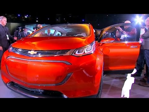 CNET Update - Ford rolls out GT supercar, Chevy takes on Tesla with Bolt