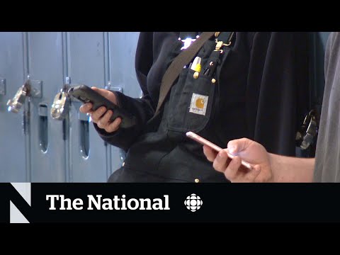 Should cellphones be banned from schools?