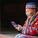 Smartphones and Stories: How Kyrgyzstan’s Elders Navigate Technology and Tradition